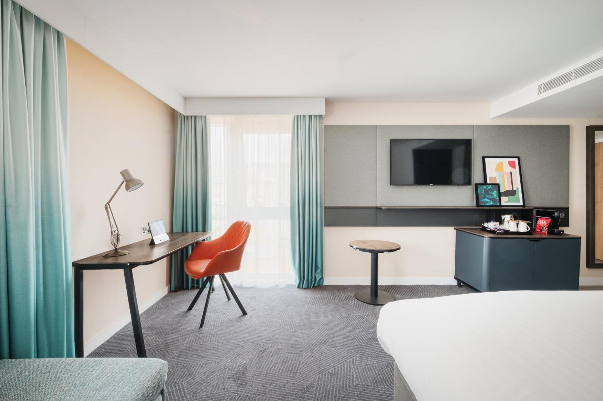 Hotel By Ihg Lincoln